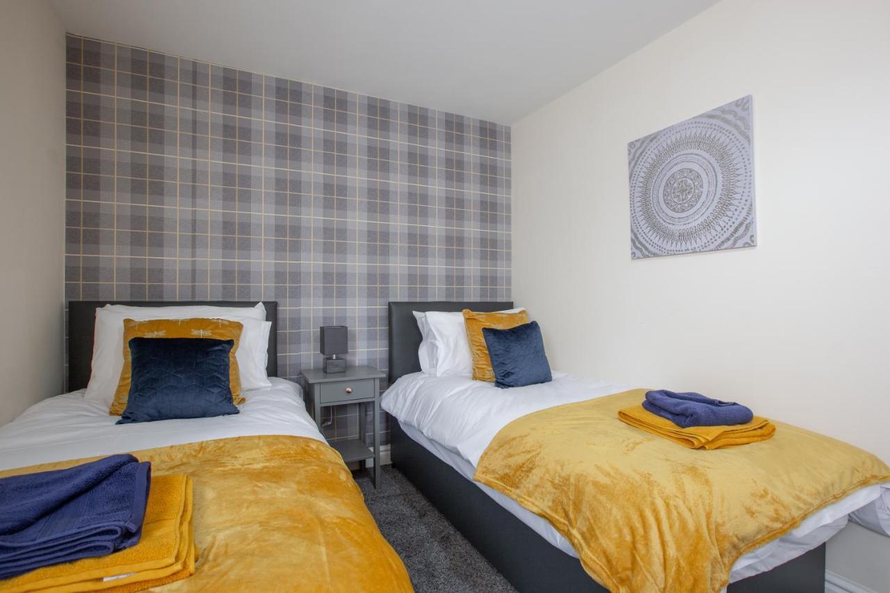 Oxheys House - 5 Bedrooms Contractors Parking Preston  Bagian luar foto