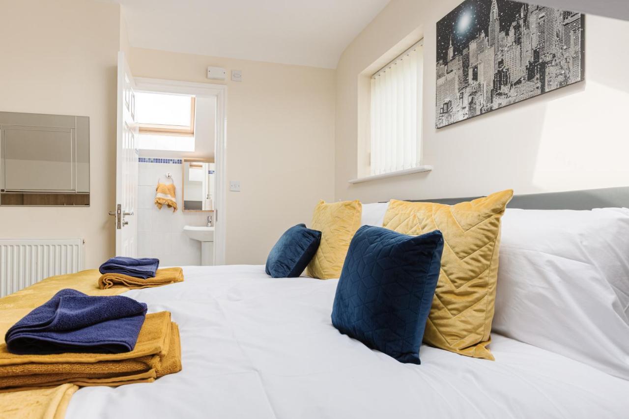 Oxheys House - 5 Bedrooms Contractors Parking Preston  Bagian luar foto