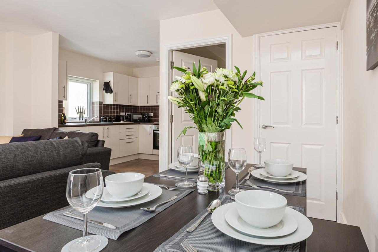 Oxheys House - 5 Bedrooms Contractors Parking Preston  Bagian luar foto