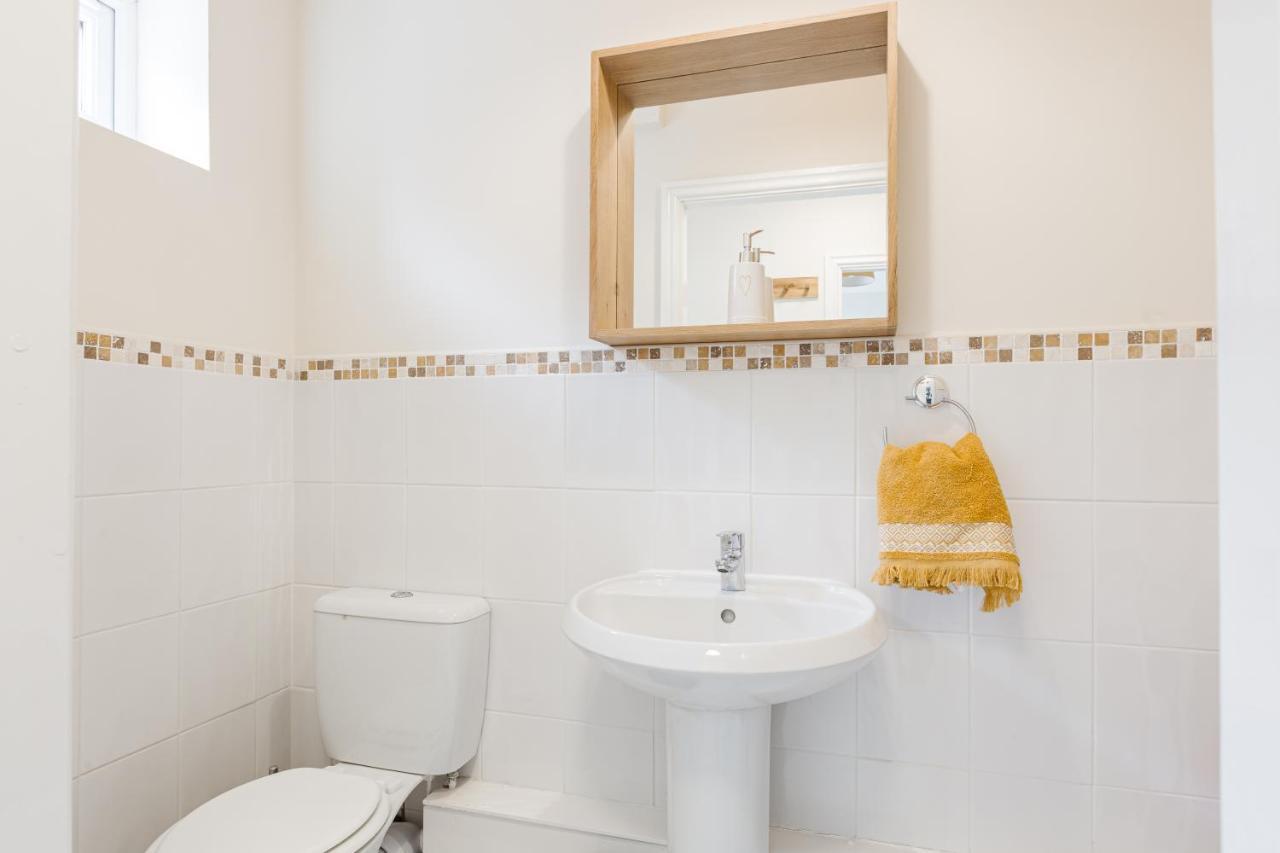 Oxheys House - 5 Bedrooms Contractors Parking Preston  Bagian luar foto