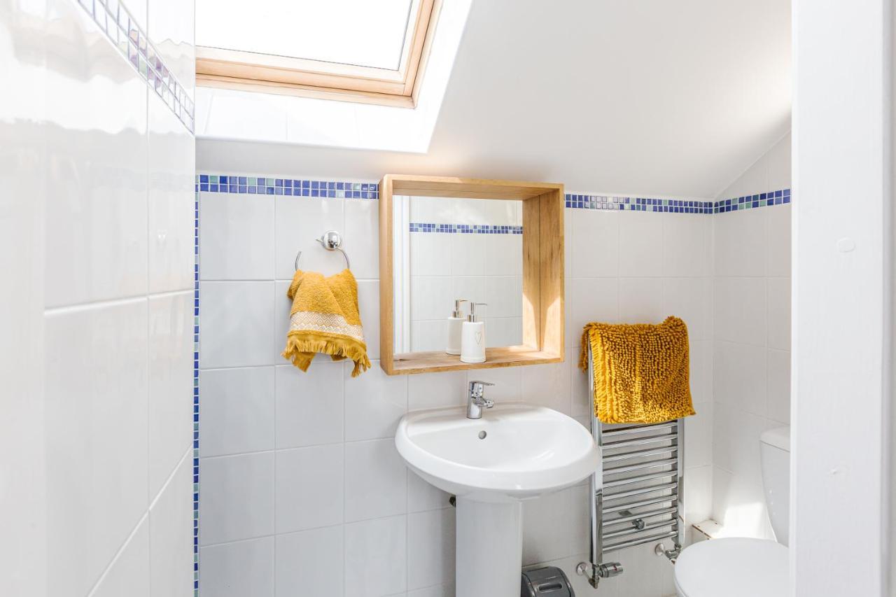 Oxheys House - 5 Bedrooms Contractors Parking Preston  Bagian luar foto