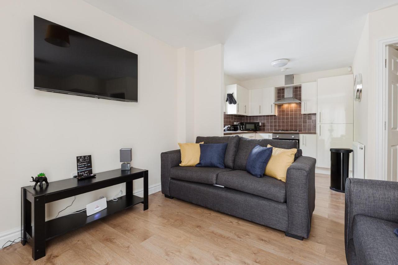 Oxheys House - 5 Bedrooms Contractors Parking Preston  Bagian luar foto